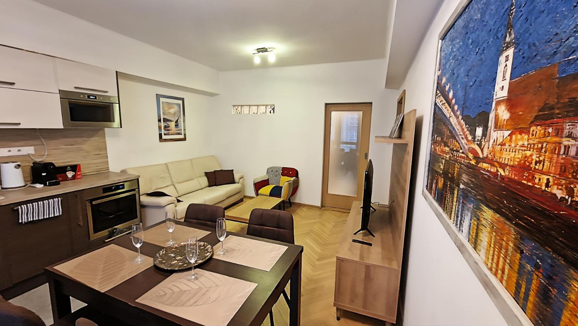 3 Room City Center Apartment By Bratislavatrip Exterior photo